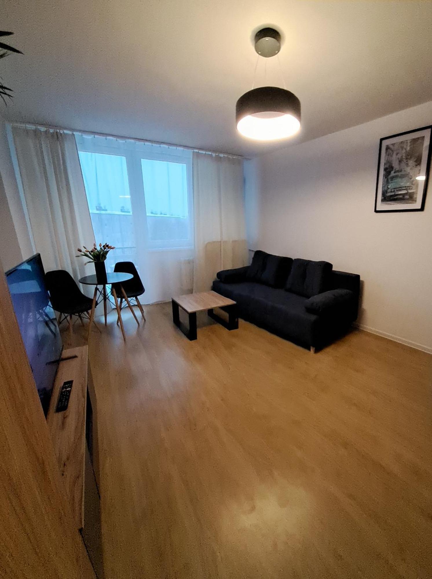 Kawalerka 28M Salon Z Kuchnia Centrum Nowy Sącz Exterior foto